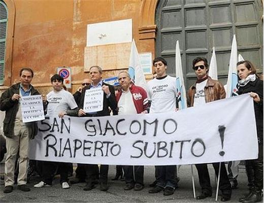 San Giacomo - Una protesta del 30 maggio 2017.