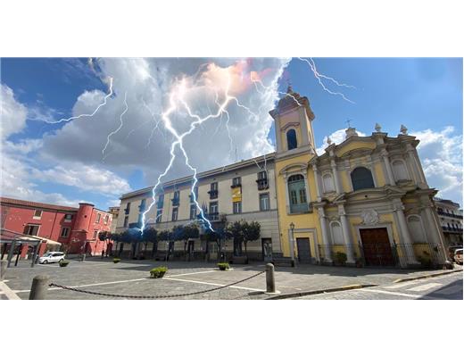 Fulmini e saette sul Comune di Pomigliano D'arco